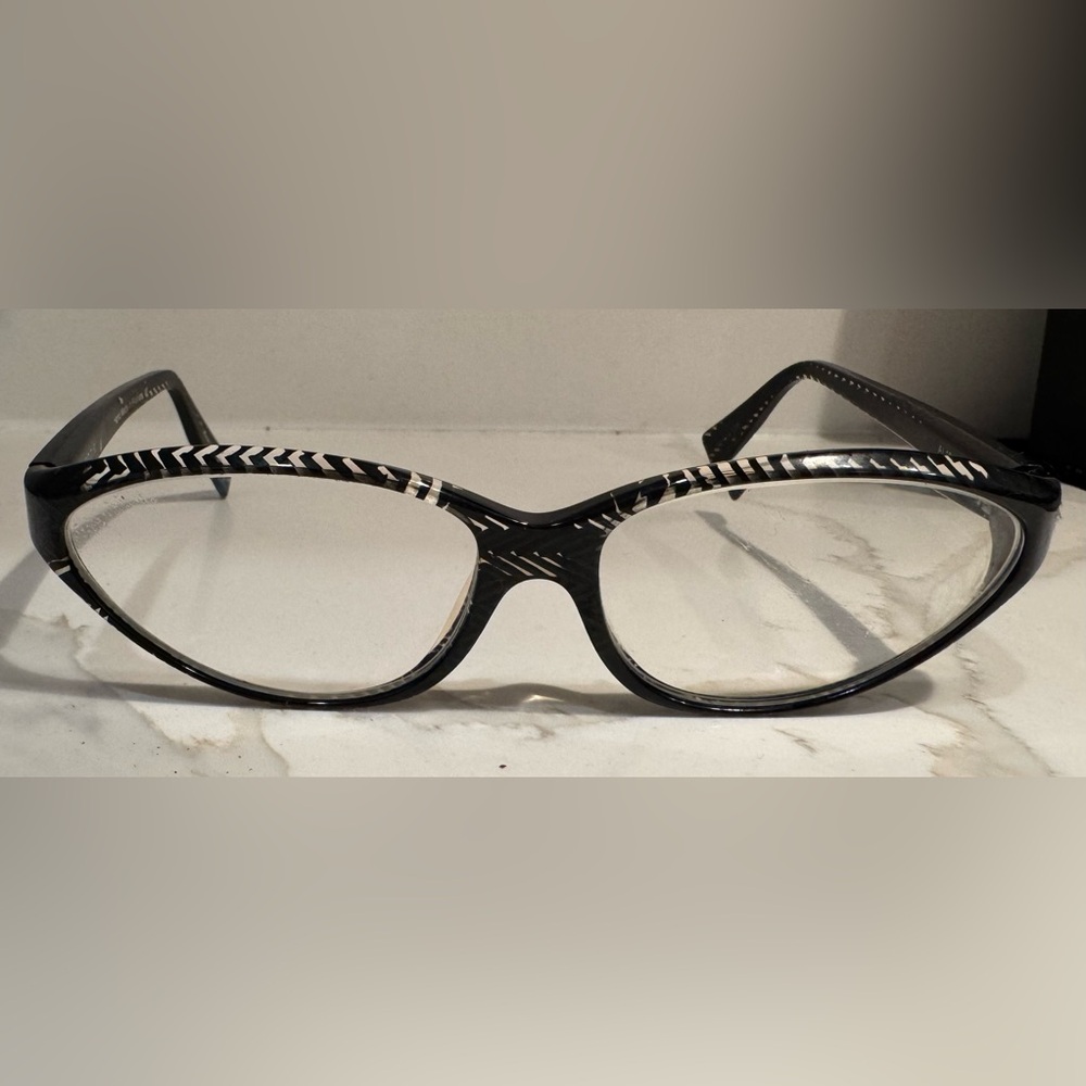 Alain Mikli France Eyeglasses Frames black striped cat eye zebra mod AL1011 0003